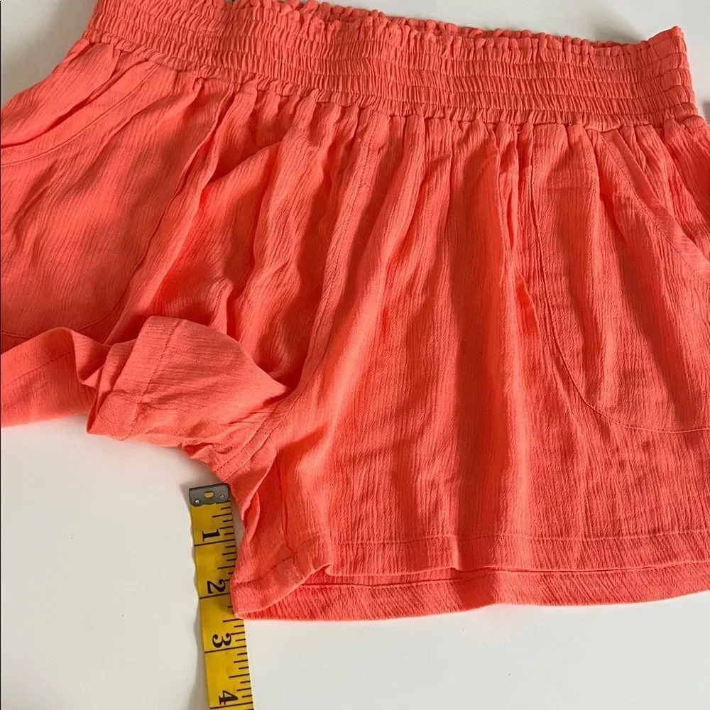 Body Glove Women’s Peach Color Cover Up Shorts - Picture 6 of 7